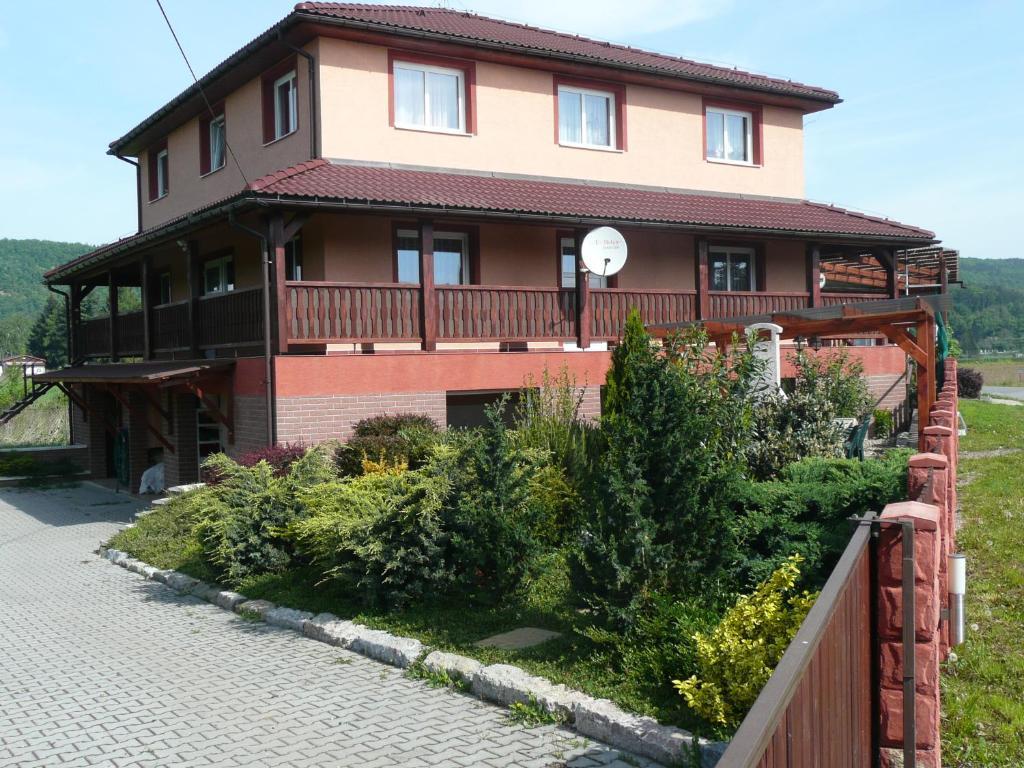 Penzion U Tulaka Dobrichovice Exterior photo
